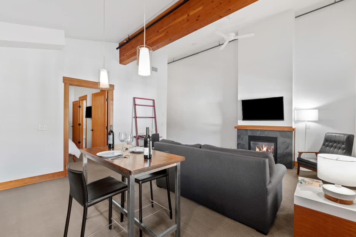 Annapurna-Living and Dining Area